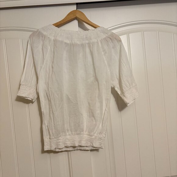 Boston Proper Embellished Shirt Medium White Gold Keyhole Smocked Tie Cotton - Picture 3 of 3